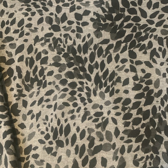 Petite top - Picture 2 of 5